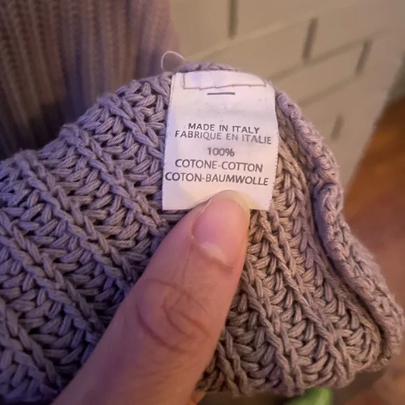 Brandy Melville Cropped Knit Sweater - Picture 4 of 9